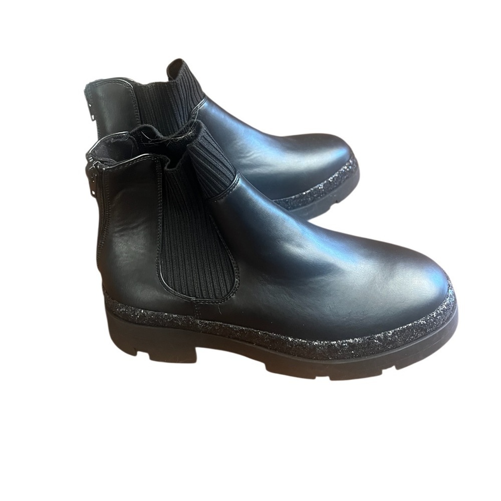 Steve Madden Black Chelsea Booties w Glitter- NWT girls size 5